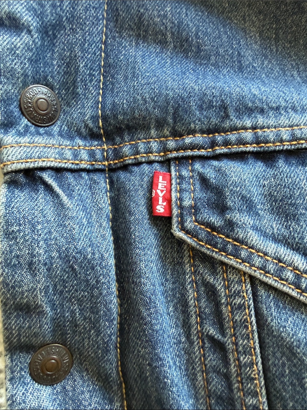 Levis - Men's Blue Sherpa-Lined Denim Jacket medium - Picture 3 of 6